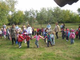 Koszorúzás a Szűcs Sándor Emlékháznál 2012