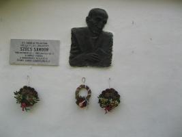 Koszorúzás a Szűcs Sándor Emlékháznál 2012