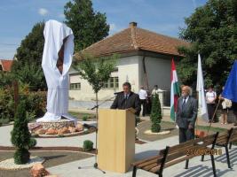 Bajomi Vitézek szobor avatás 2016