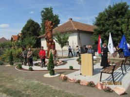 Bajomi Vitézek szobor avatás 2016
