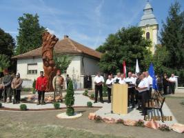 Bajomi Vitézek szobor avatás 2016